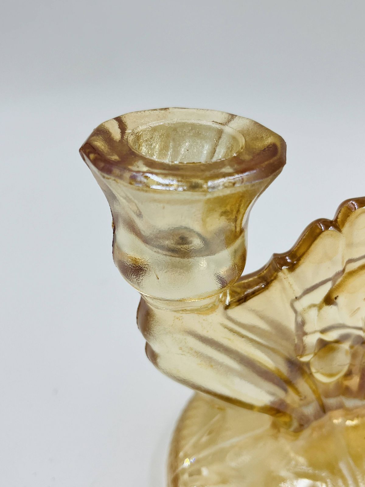 Paar Empoli Amber Glazen Kandelaars in Art Deco Stijl photo vinterior