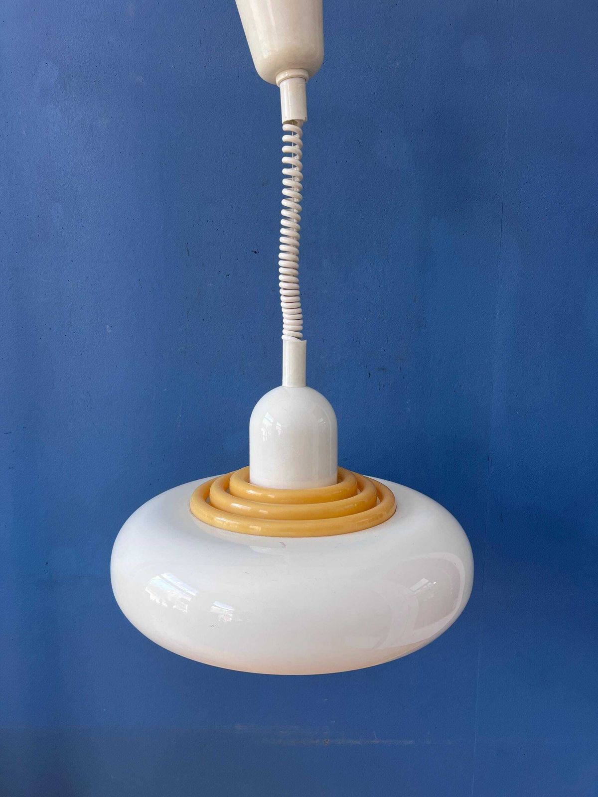 Mid-Century Beige UFO Hanglamp van Knud Christensen photo vinterior