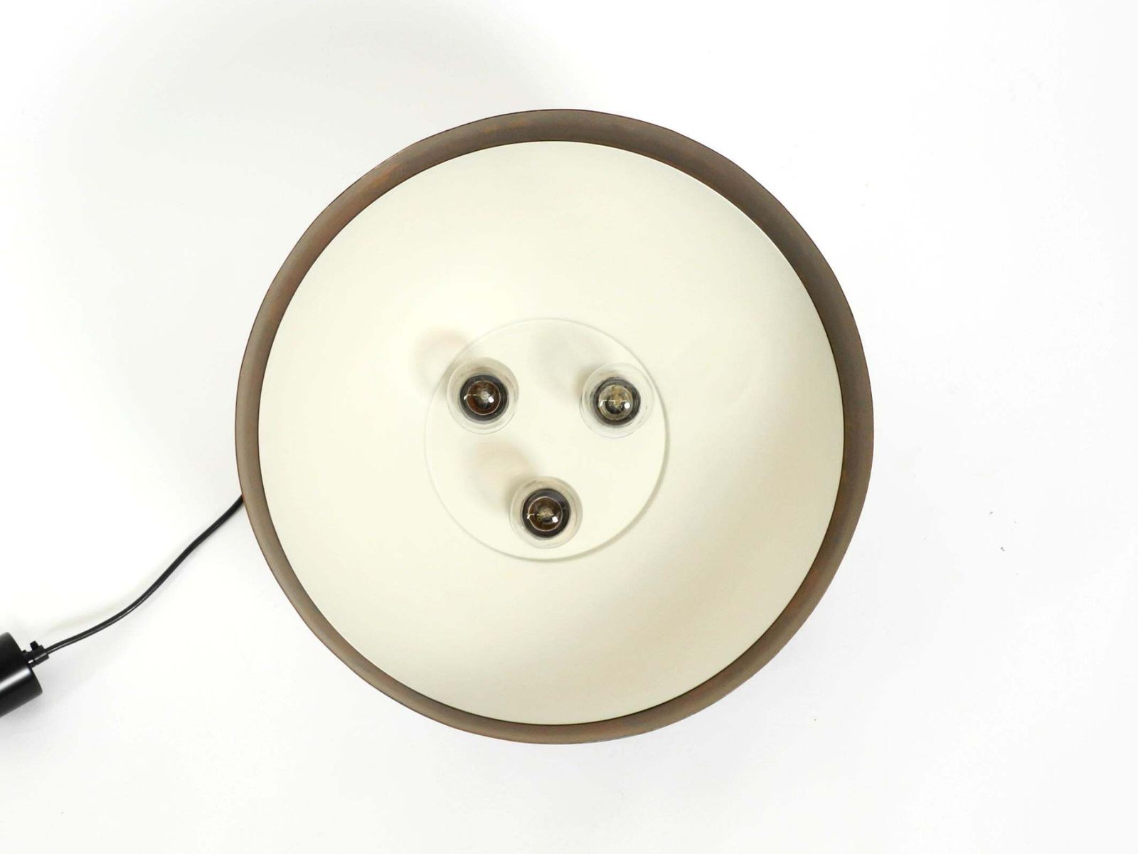photo vintage Grote Space Age hanglamp uit de jaren 1960 met koperen kap – Beisl Leuchten