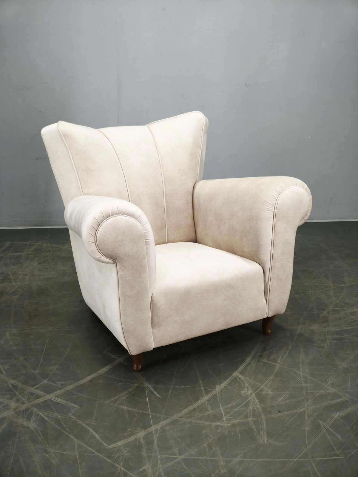 Italiaanse lounge fauteuil in beukenhout, opnieuw bekleed, ca. jaren 1950. photo furniture