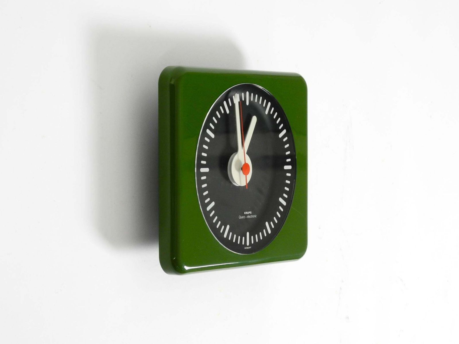 KRUPS Wandklok uit de jaren 1970 in Space Age Design photo Woonaccessoires