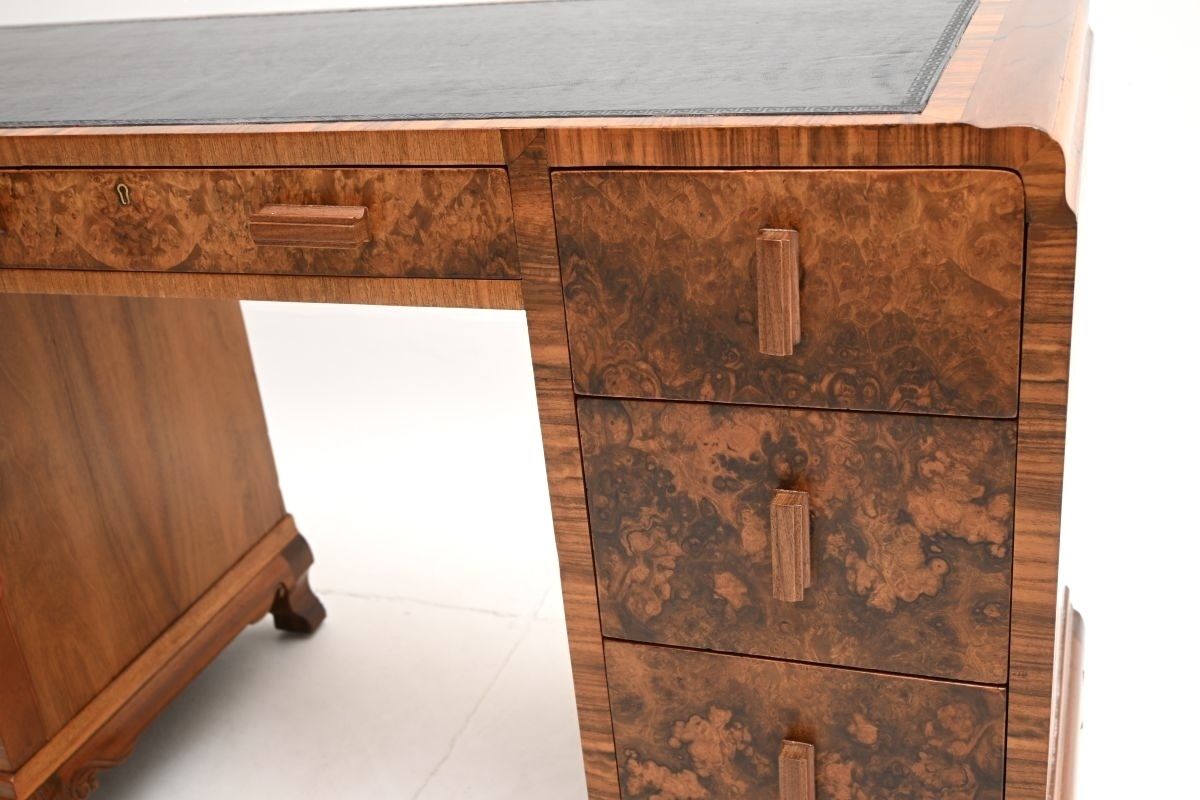 Art Deco Burr Walnut Leather Top Desk. photo vinterior