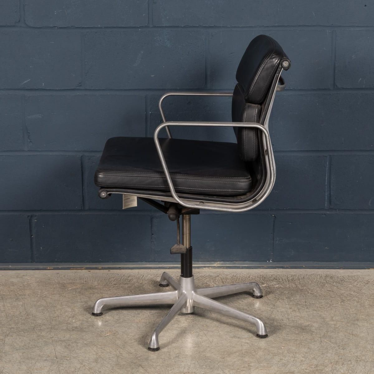 Vintage 20thc Ea217 Chair In Black Leather By Charles & Ray Eames For Icf photo Furniture