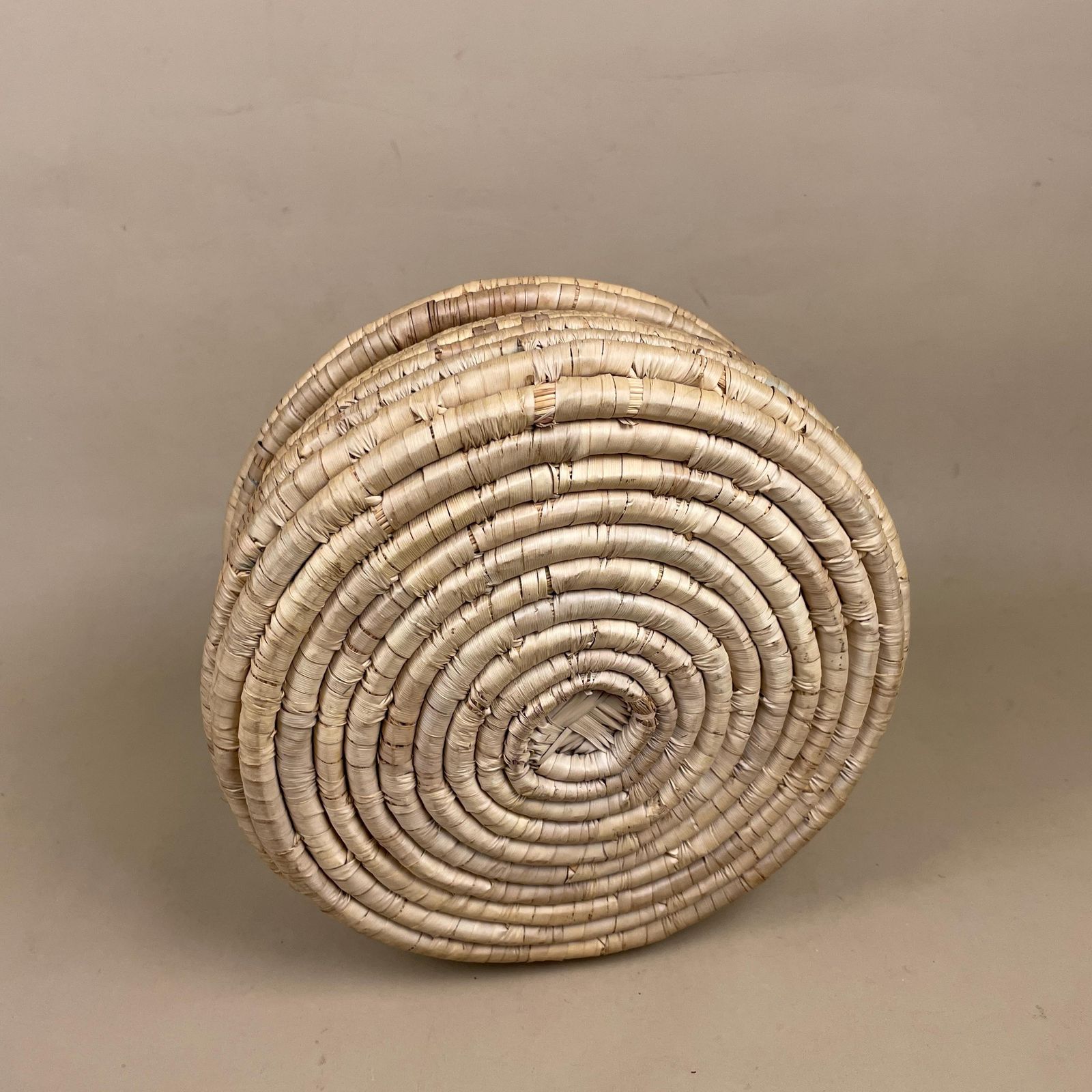 Vintage African Lidded Basket Grass Storage Basket Handmade Round Boho With Lid photo buy