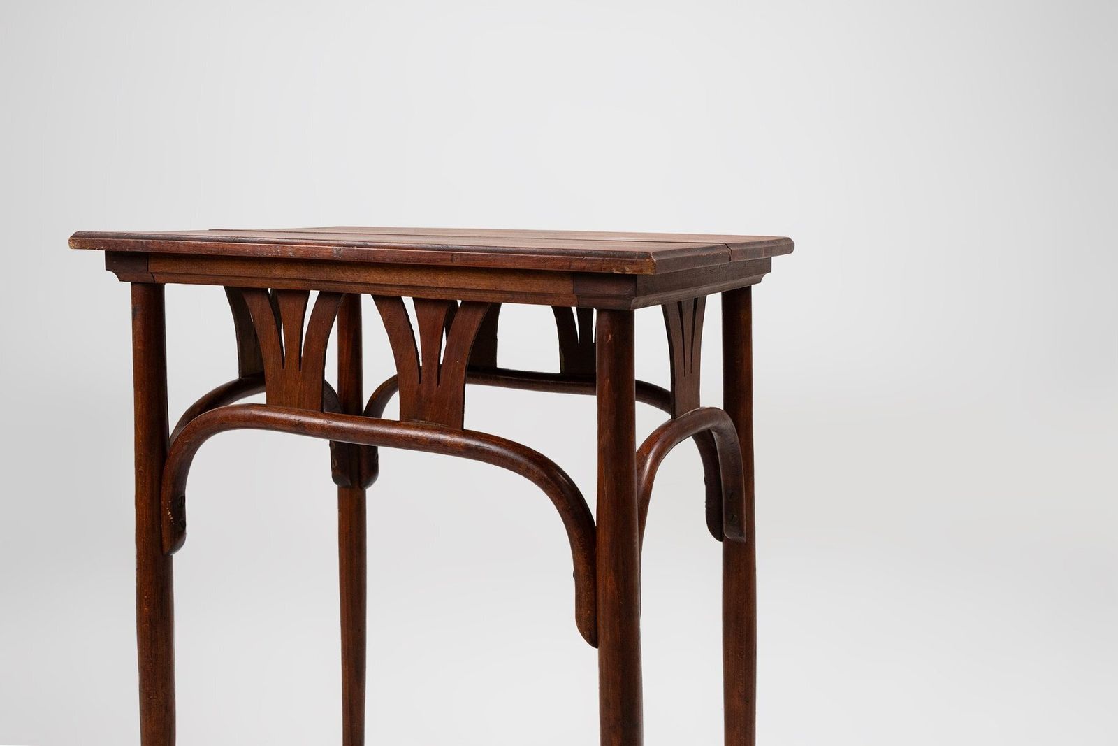 Art Nouveau Side Table In Bentwood By J. & J. Kohn, Austria, 1890s photo Furniture