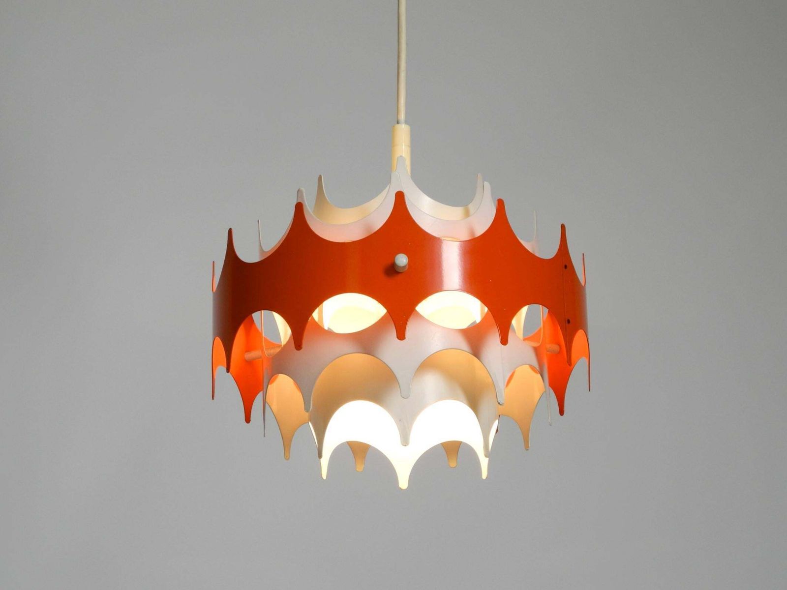 photo buy Kleine Space Age metalen hanglamp uit de jaren 1960 van Doria