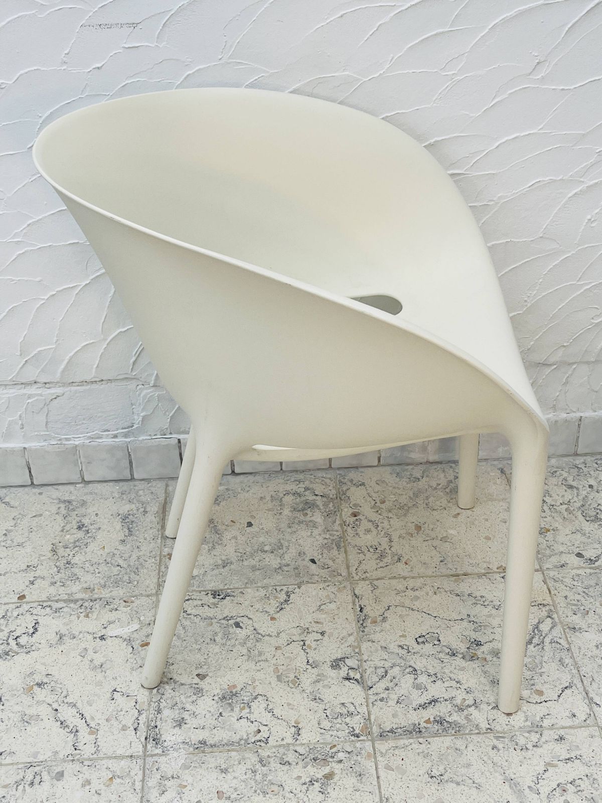 photo furniture Soft Egg Chair Philippe Starck Driade