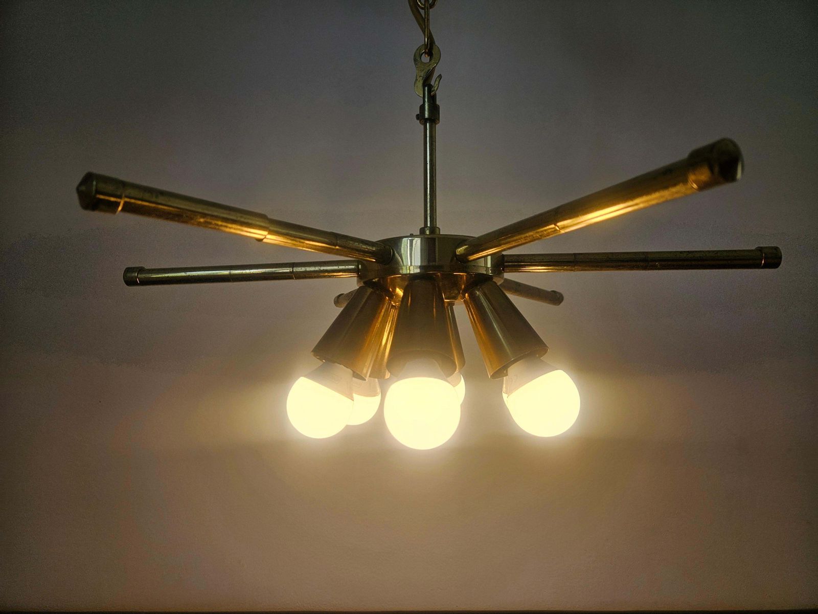 Verlichting Zeldzame mid-century messing kroonluchter, jaren 1970 photo