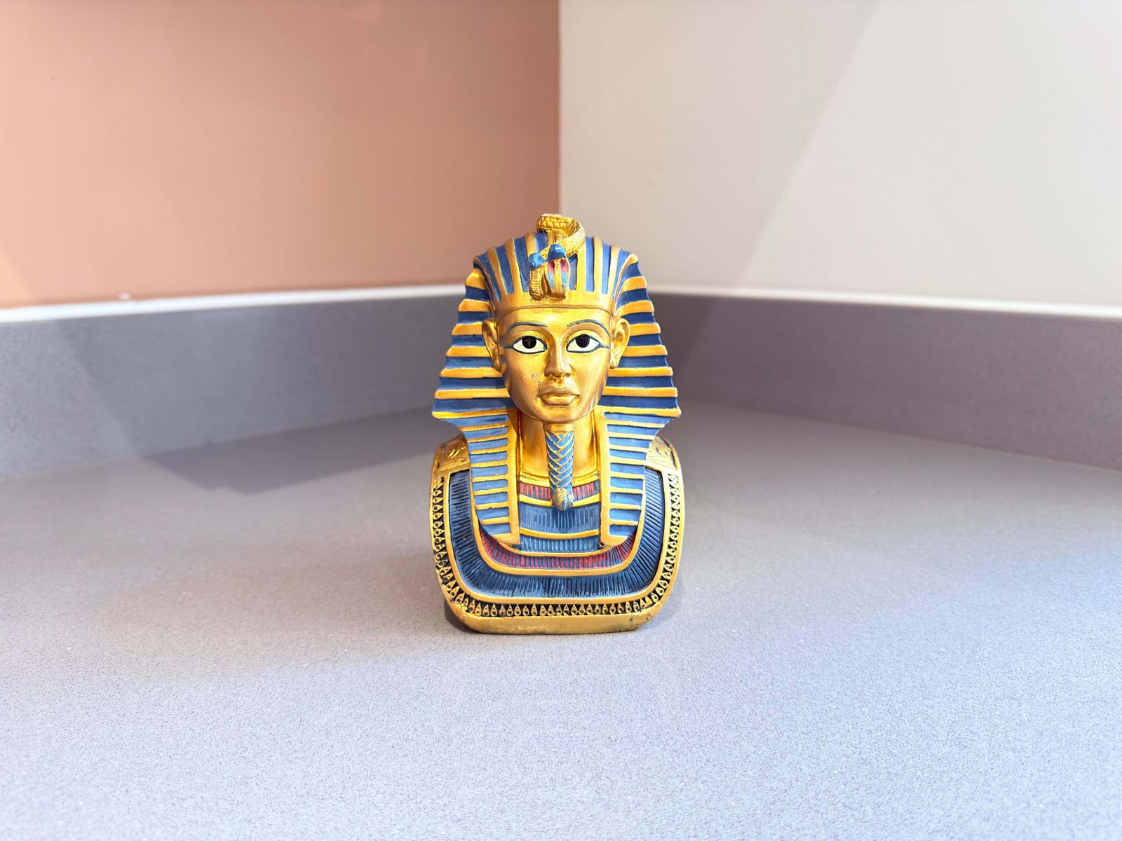 Egyptian Pharaoh Tutankhamun Bust Sculpture, Decorative Ancient Egyptian Revival photo buy