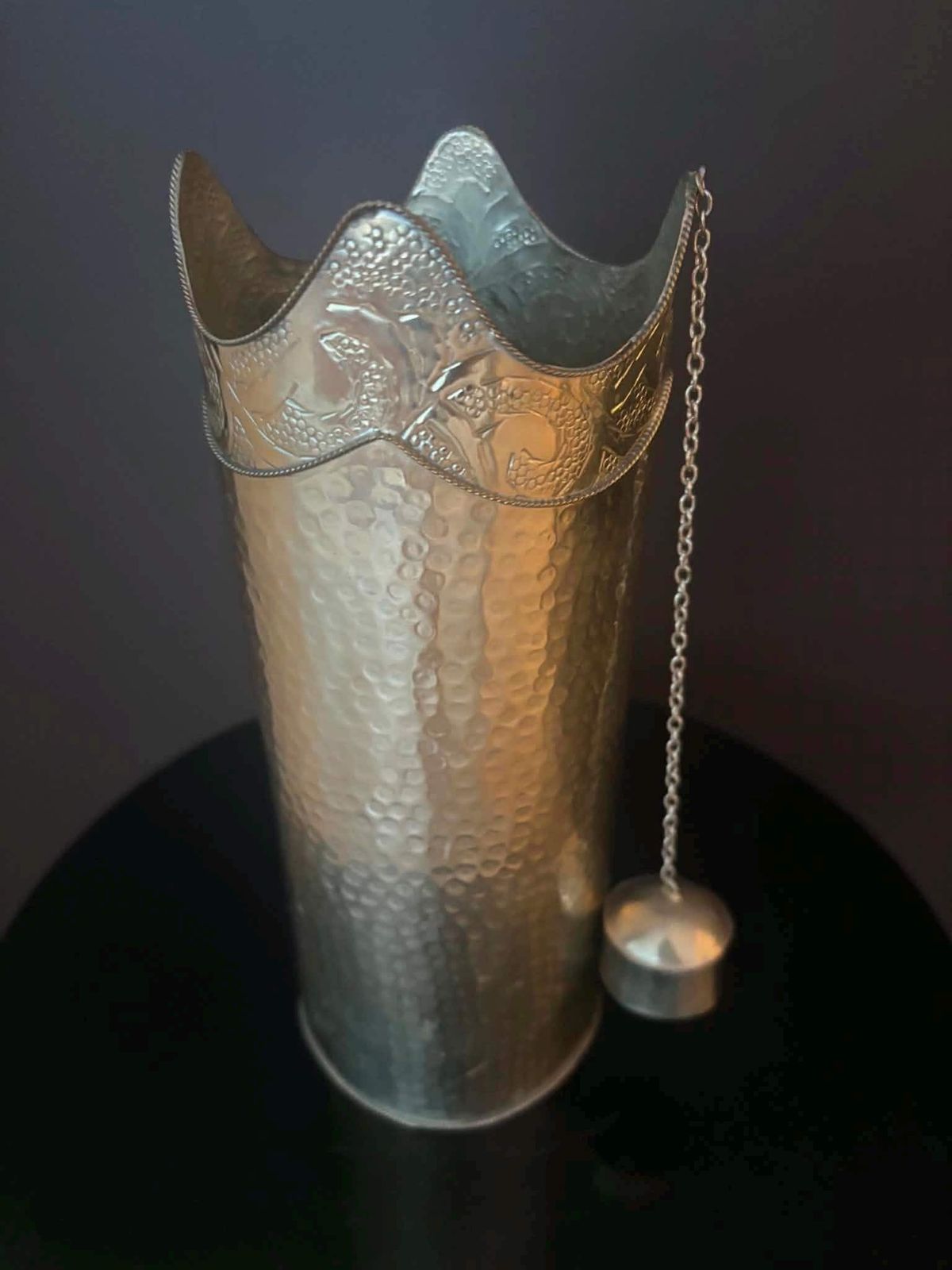 Metalen flessenhoes met stop – handgemaakt, Marokkaans photo furniture
