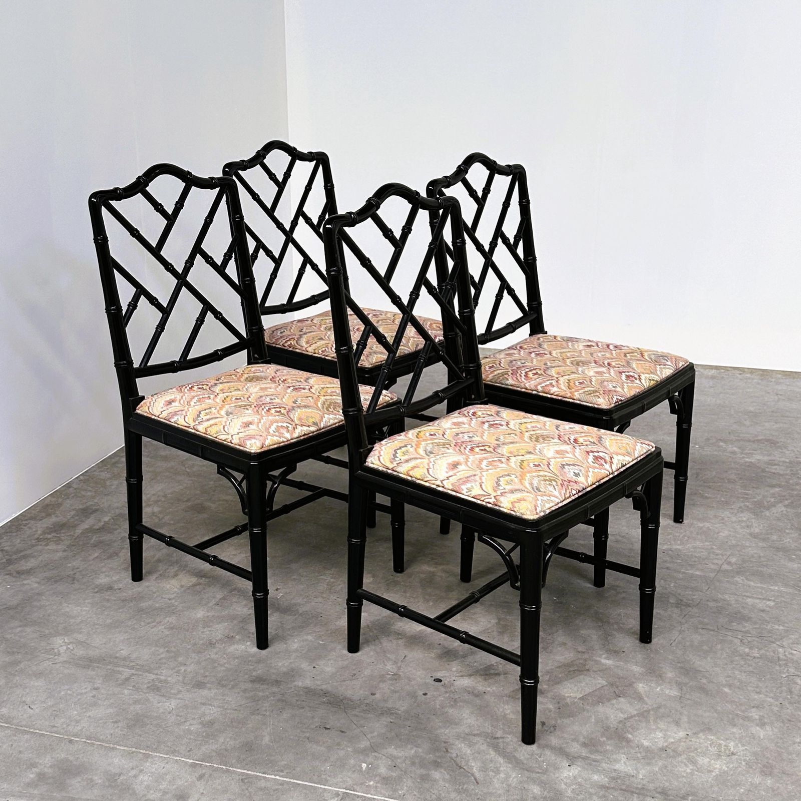 Set van 4 faux bamboe eetkamerstoelen in zwart lak, Hollywood Regency-stijl, jaren 1980