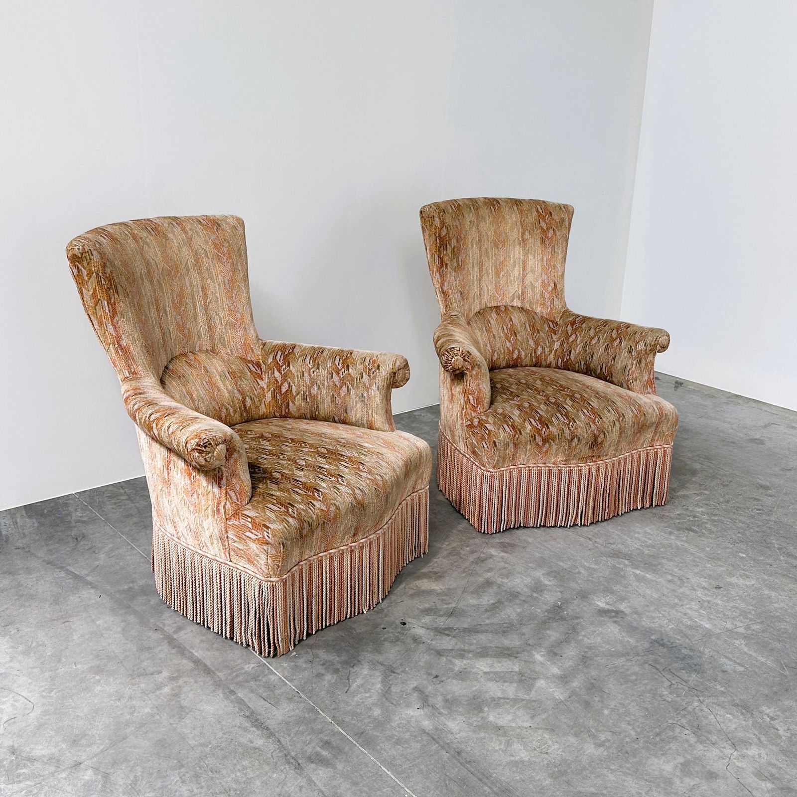 Stel sculptural Hollywood Regency fauteuils met franjerok, jaren 1970 photo vintage