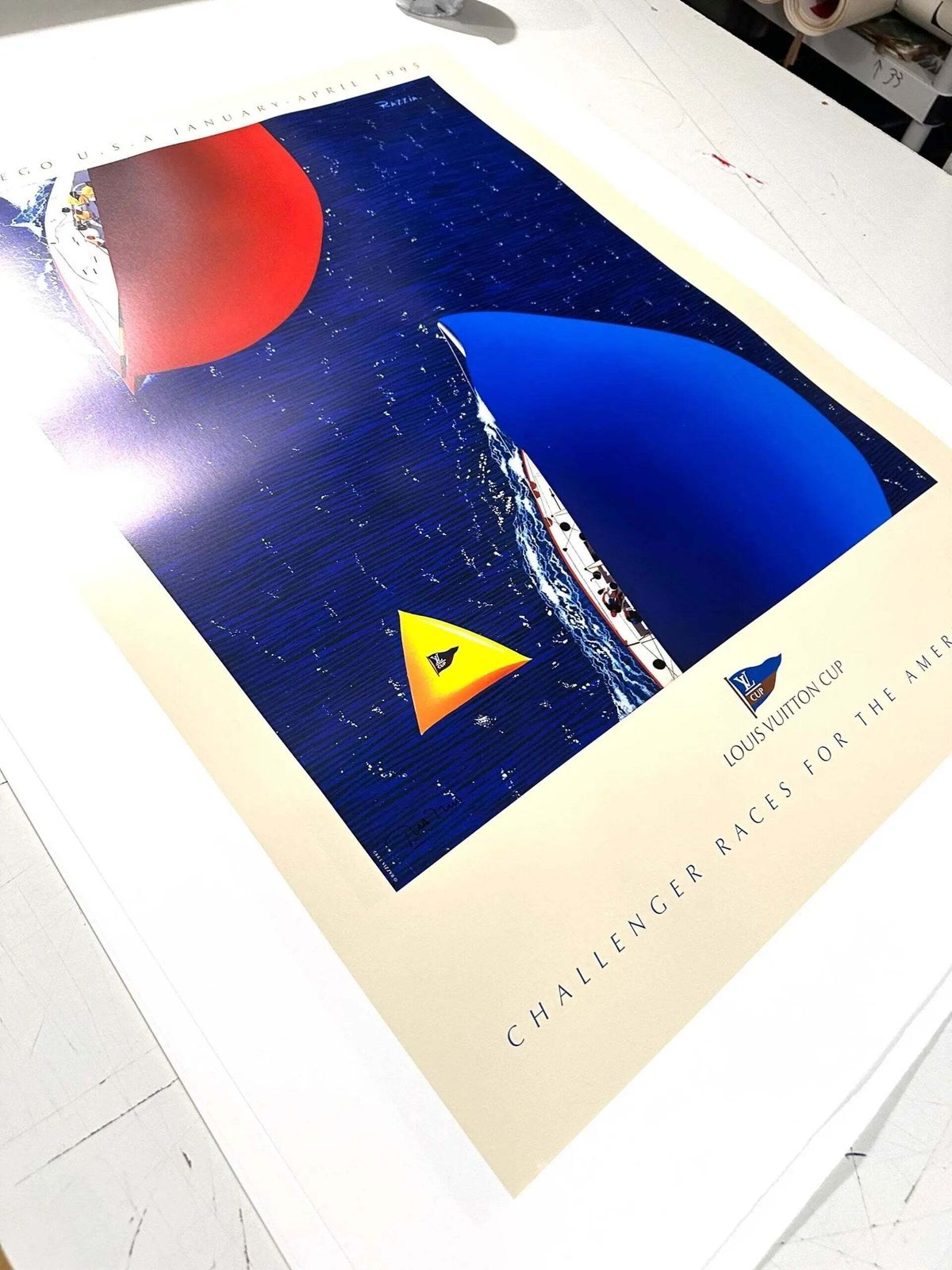 Affiche sérigraphiée Razzia, Louis Vuitton Cup 1995 San Diego, signée photo furniture