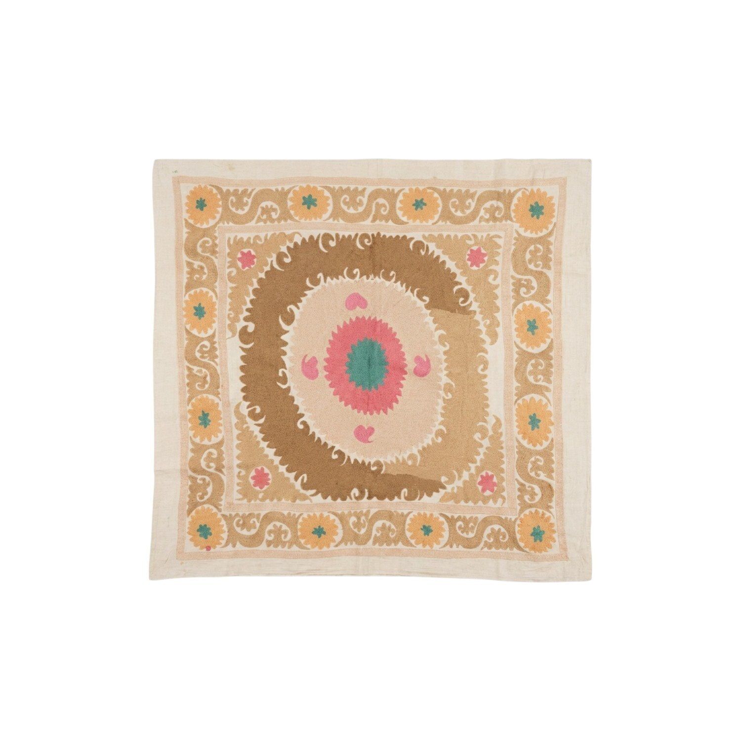 Textile tribal Suzani, nappe ouzbèke ton neutre beige, 120 x 138 cm