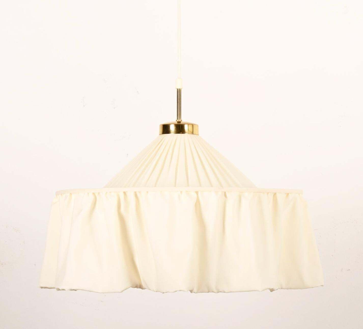 Verlichting Zeldzame Josef Frank crèmekleurige zijden hanglamp, ca. jaren 1950 photo