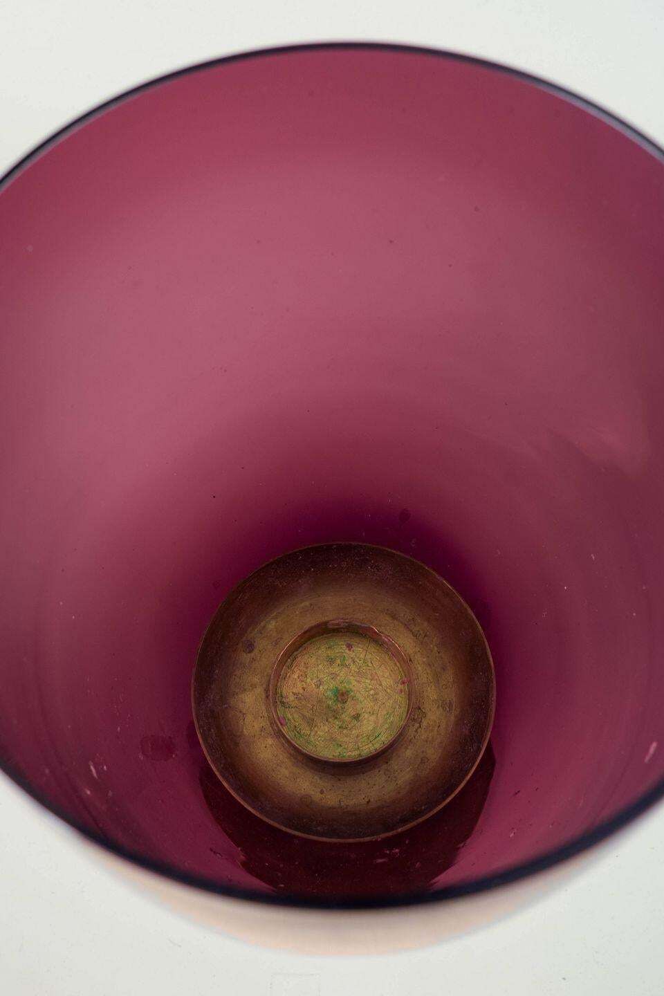 Bougeoir monumental en verre soufflé bouche Hans Agne Jakobsson pour Markaryd. photo for sale