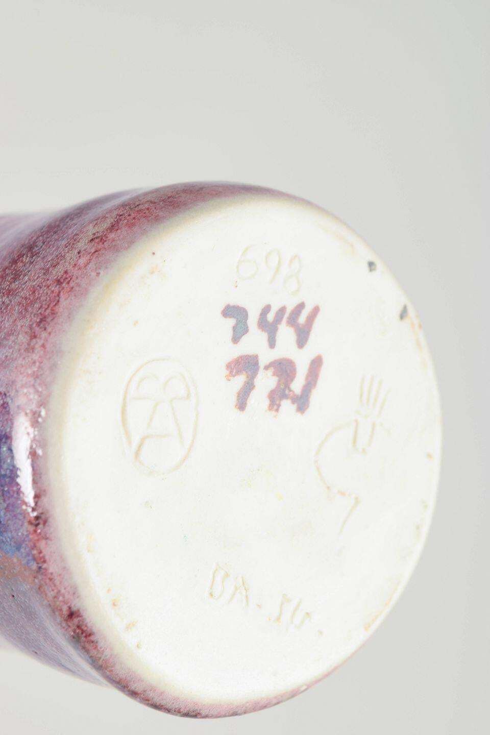 Gustavsberg Studio. Keramische vaas met experimenteel roze-paars testglazuur. photo Woonaccessoires