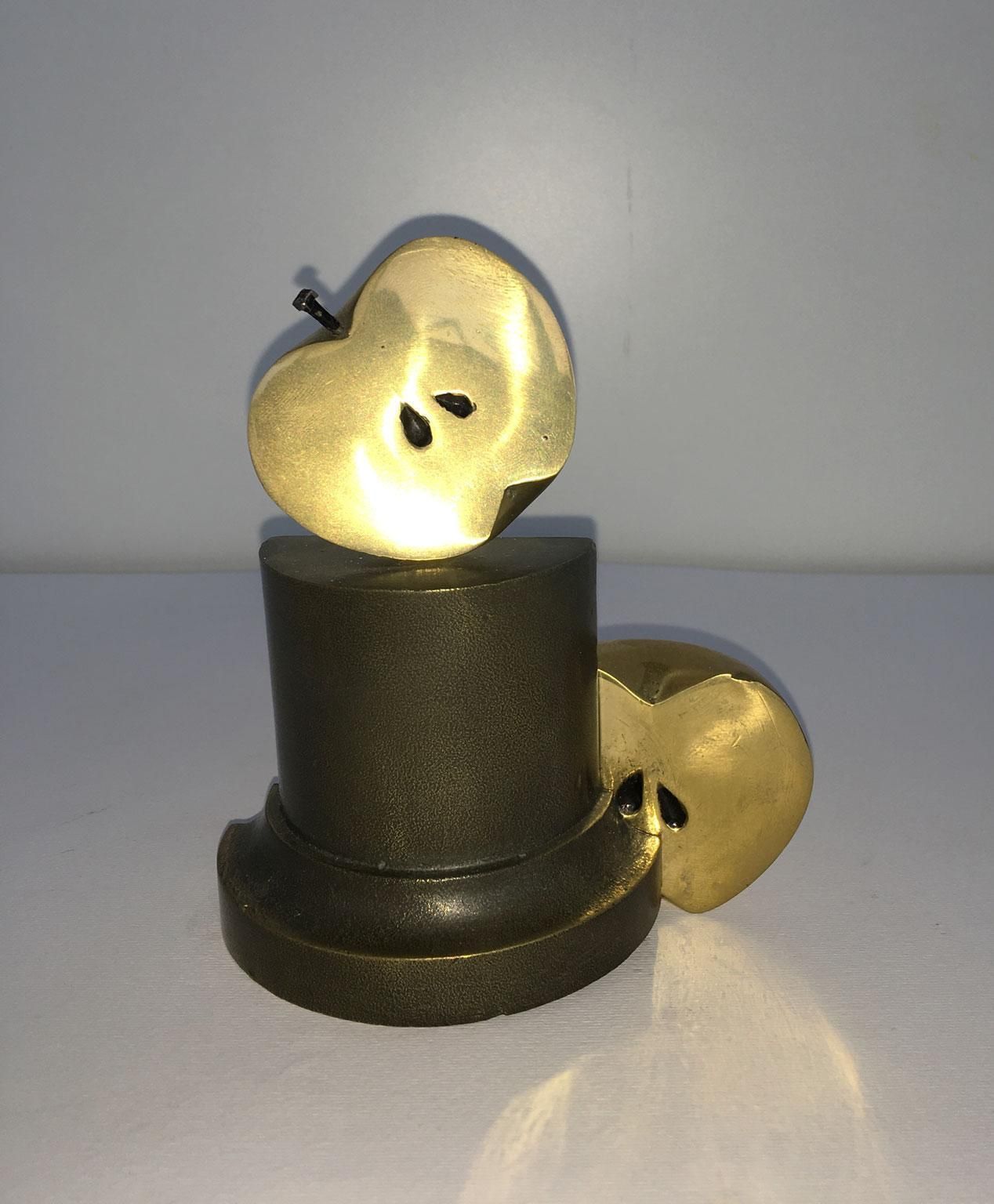 Sculpture abstraite en bronze Vanni Viviani Monumentalmente Vostro, Italie photo furniture