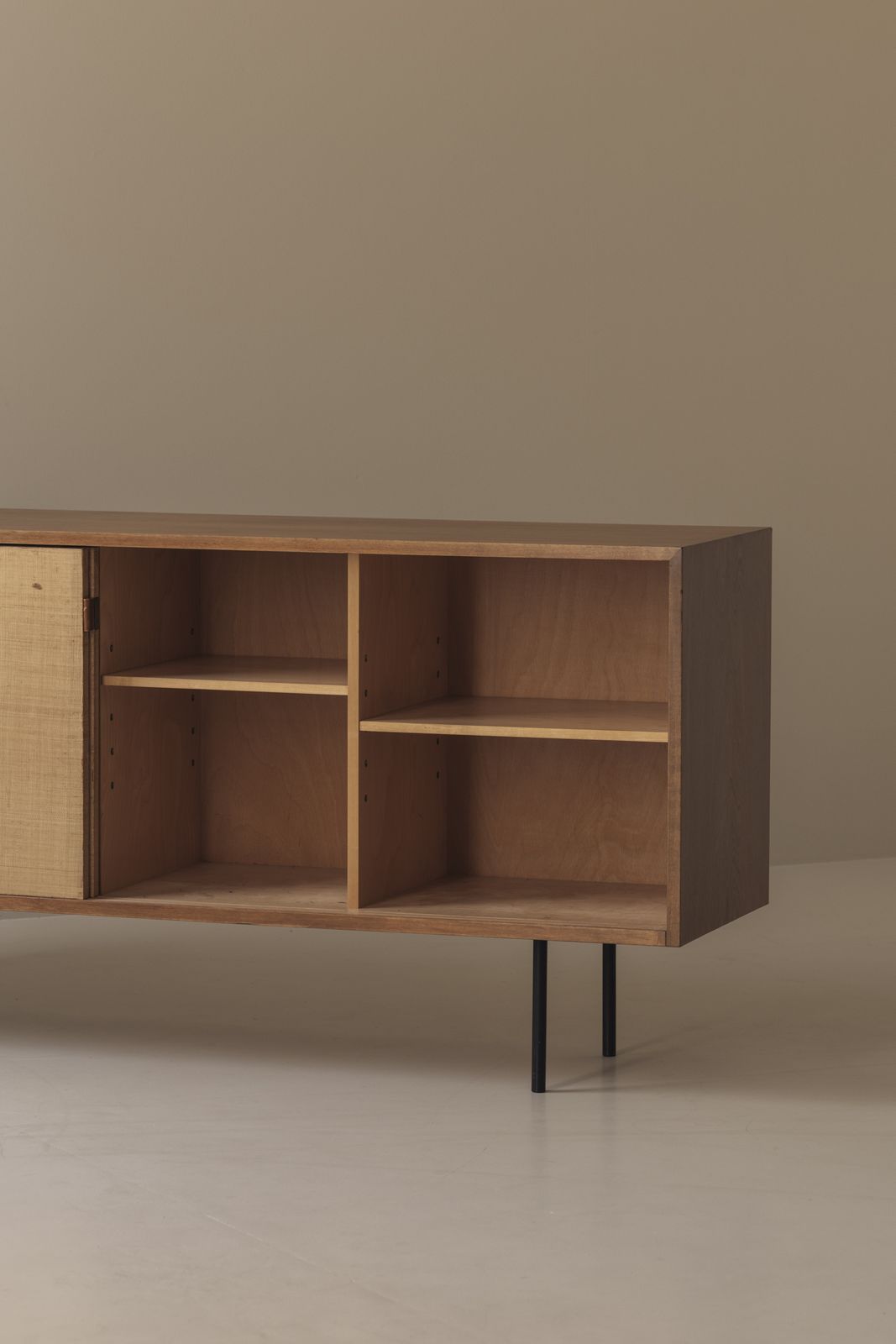 photo for sale Dressoir Model 116 van Florence Knoll voor Knoll International, USA, ca. jaren 1950