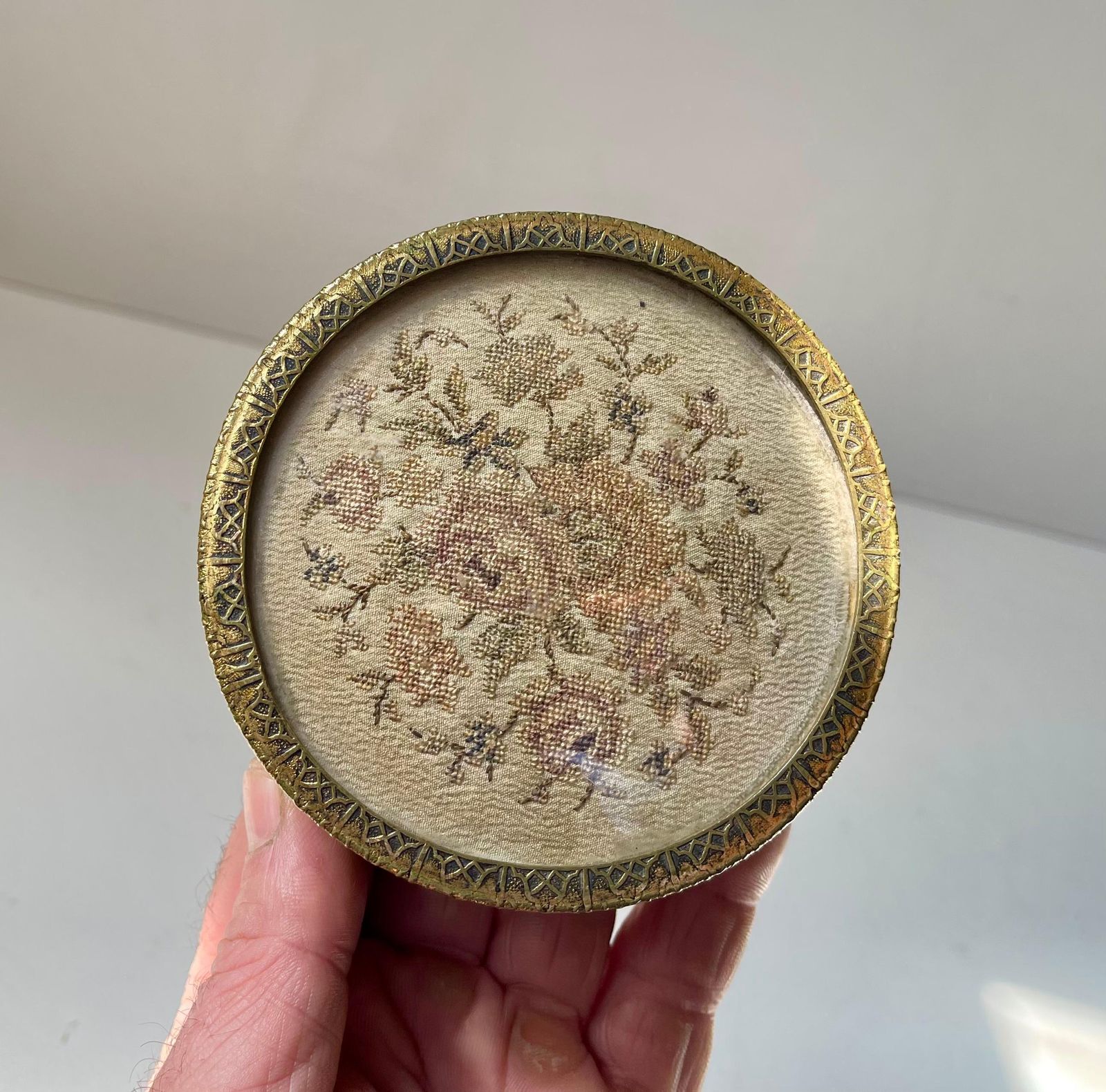 Antique Victorian Circular Jar Or Trinket In Gilt Bronze & Embroidery photo for sale