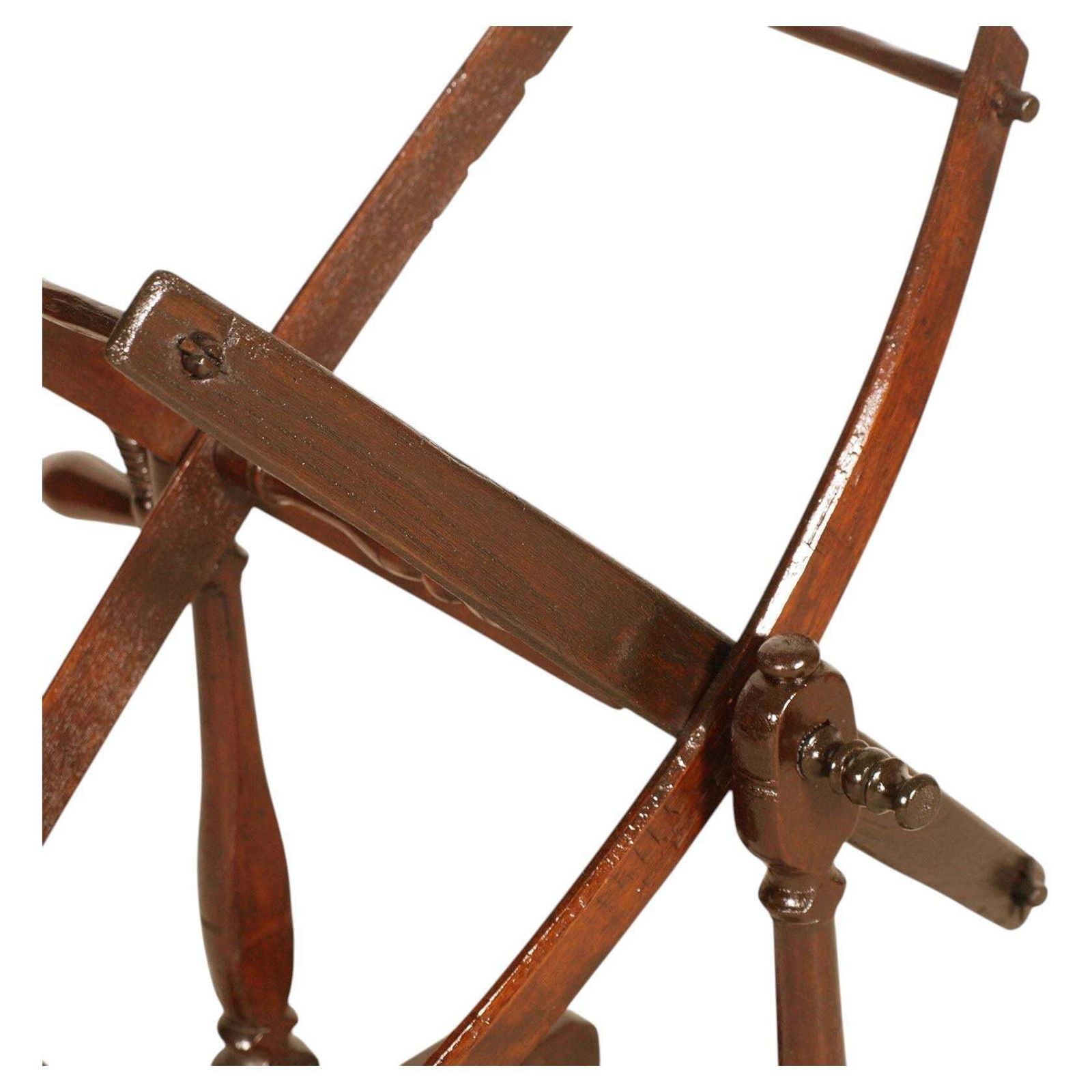 18e-eeuwse Italiaanse houten garenwinder / wolskeinhaspel uit Cortina, A&Myart Collections photo vinterior
