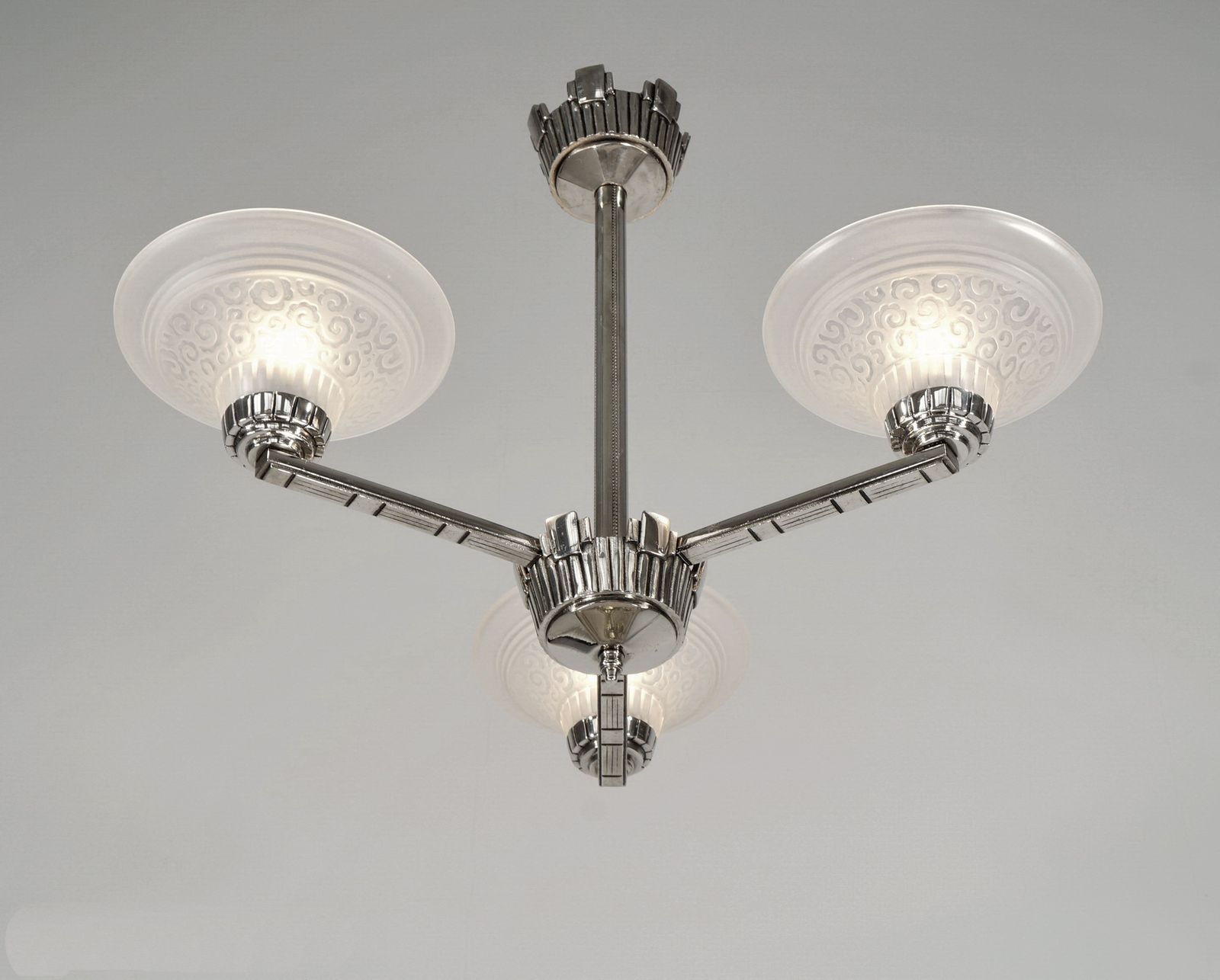 Franse art deco hanglamp van Muller Freres photo furniture