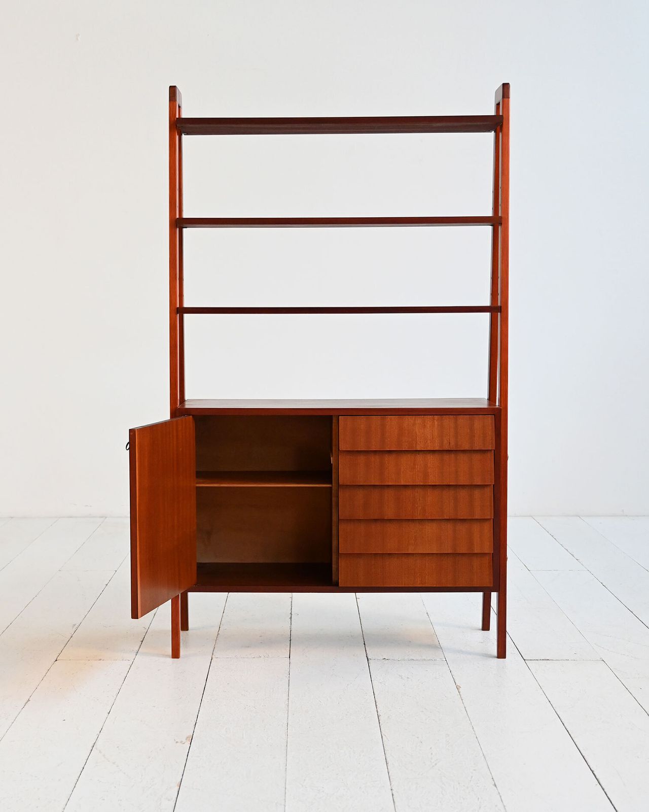 Scandinavische mahonie boekenkast, jaren 1960 photo for sale