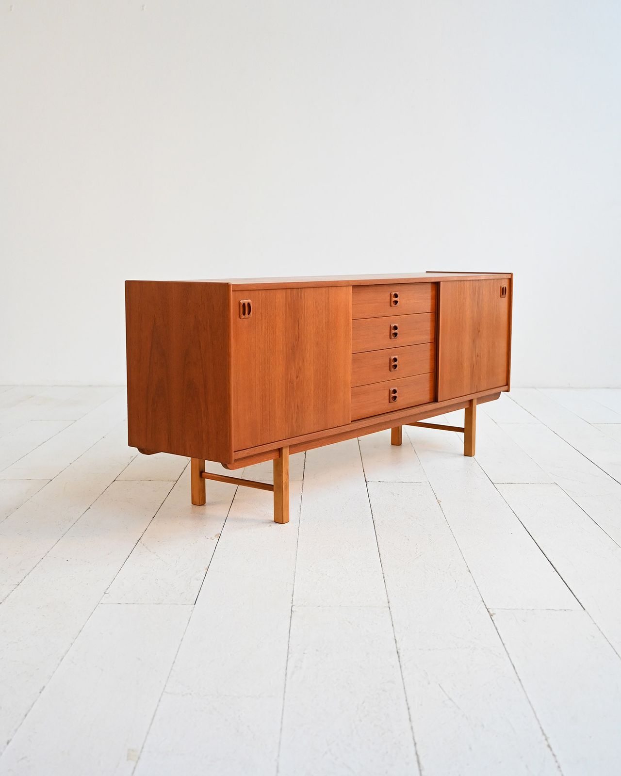 Scandinavisch teakhouten dressoir "Korsör" ca. jaren 1960 photo 2310.0