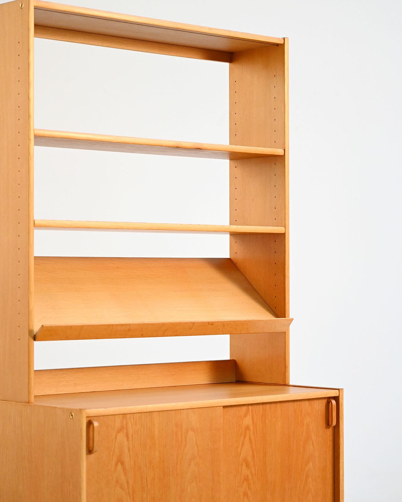 photo furniture "Bodafors" Wandkast van Bertil Fridhagen, 1964