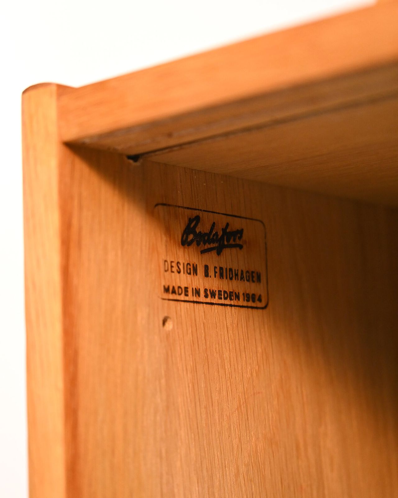 1560.0 Bookcase By Bertil Fridhagen For Bodafors, 1964 photo