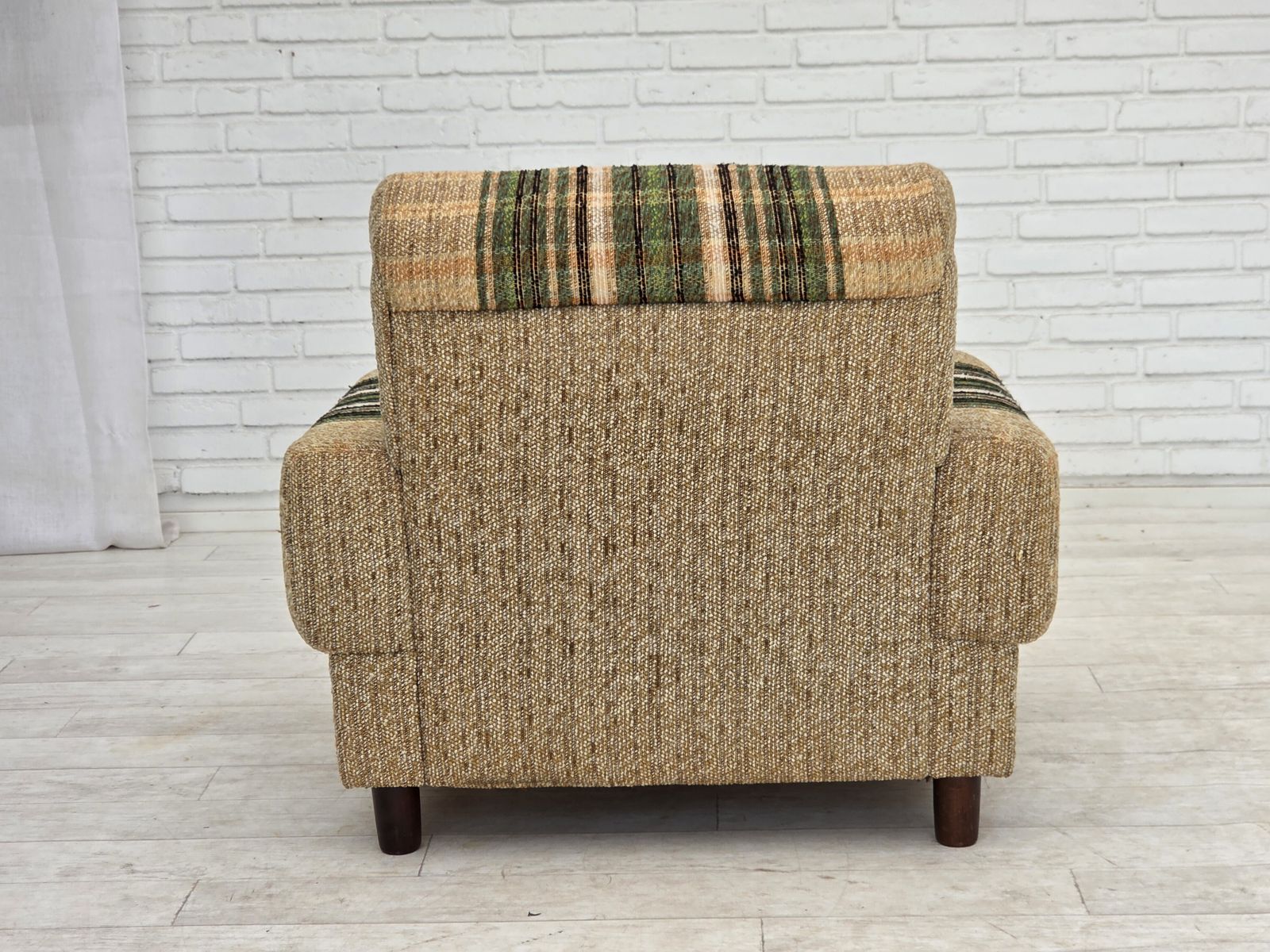 photo vinterior 1980s, Danish Club Chair By Nisbo Horsens, Furniture Wool.