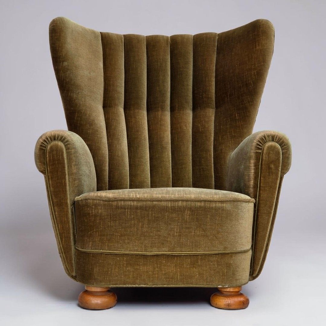 Ca. jaren 1960, Deense fauteuil met hoge rug, groen meubelvelours.