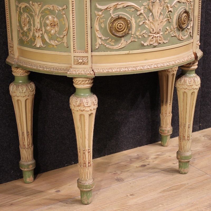 Paire de tables de chevet italiennes laquées de style Bonzanigo, Louis XVI photo vintage