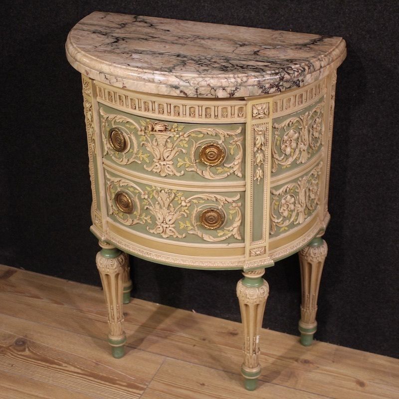 4800.0 Paire de tables de chevet italiennes laquées de style Bonzanigo, Louis XVI photo