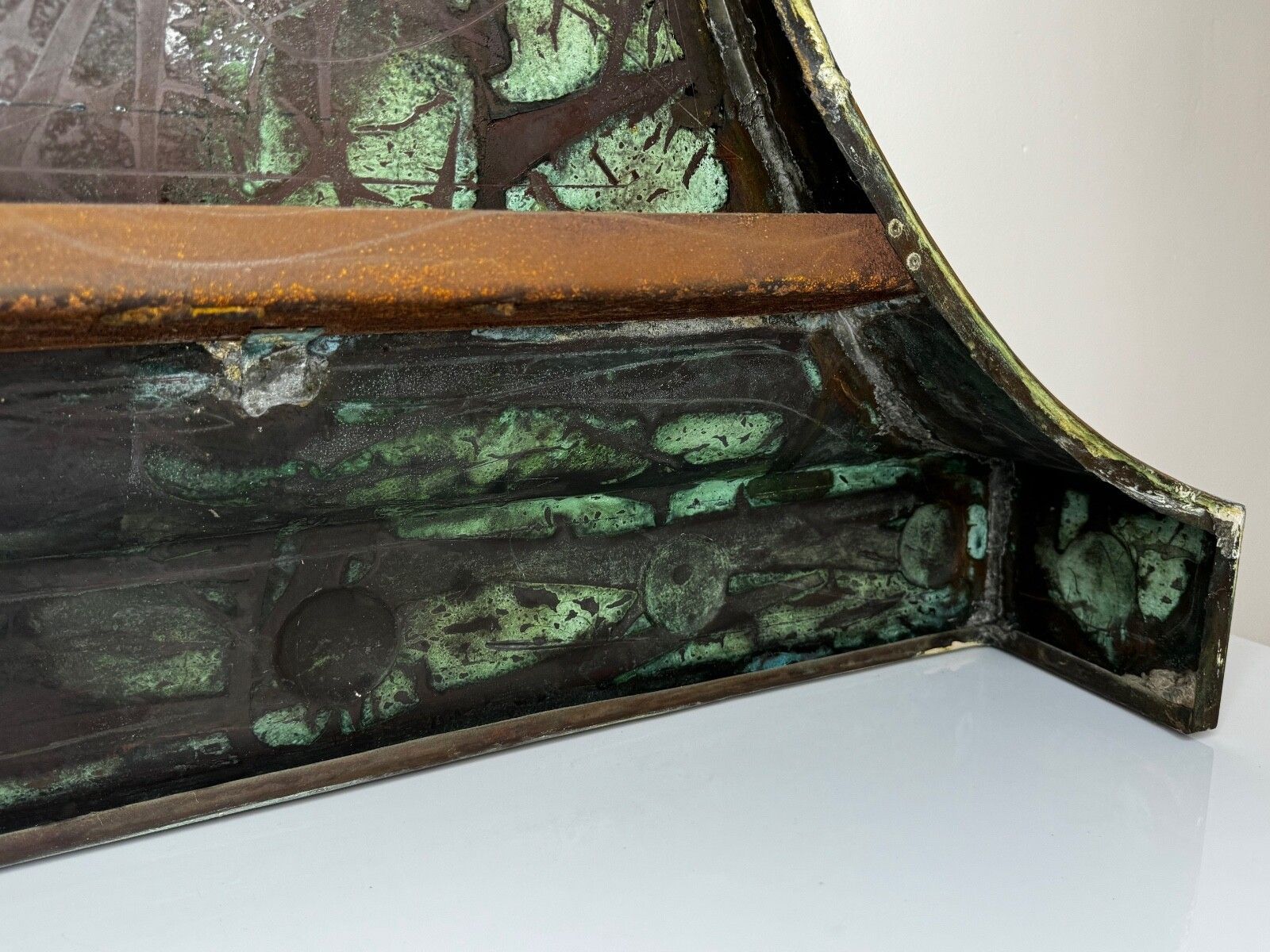 Britse Georgian Revival koperen schouwkap, met de hand gehamerd photo buy