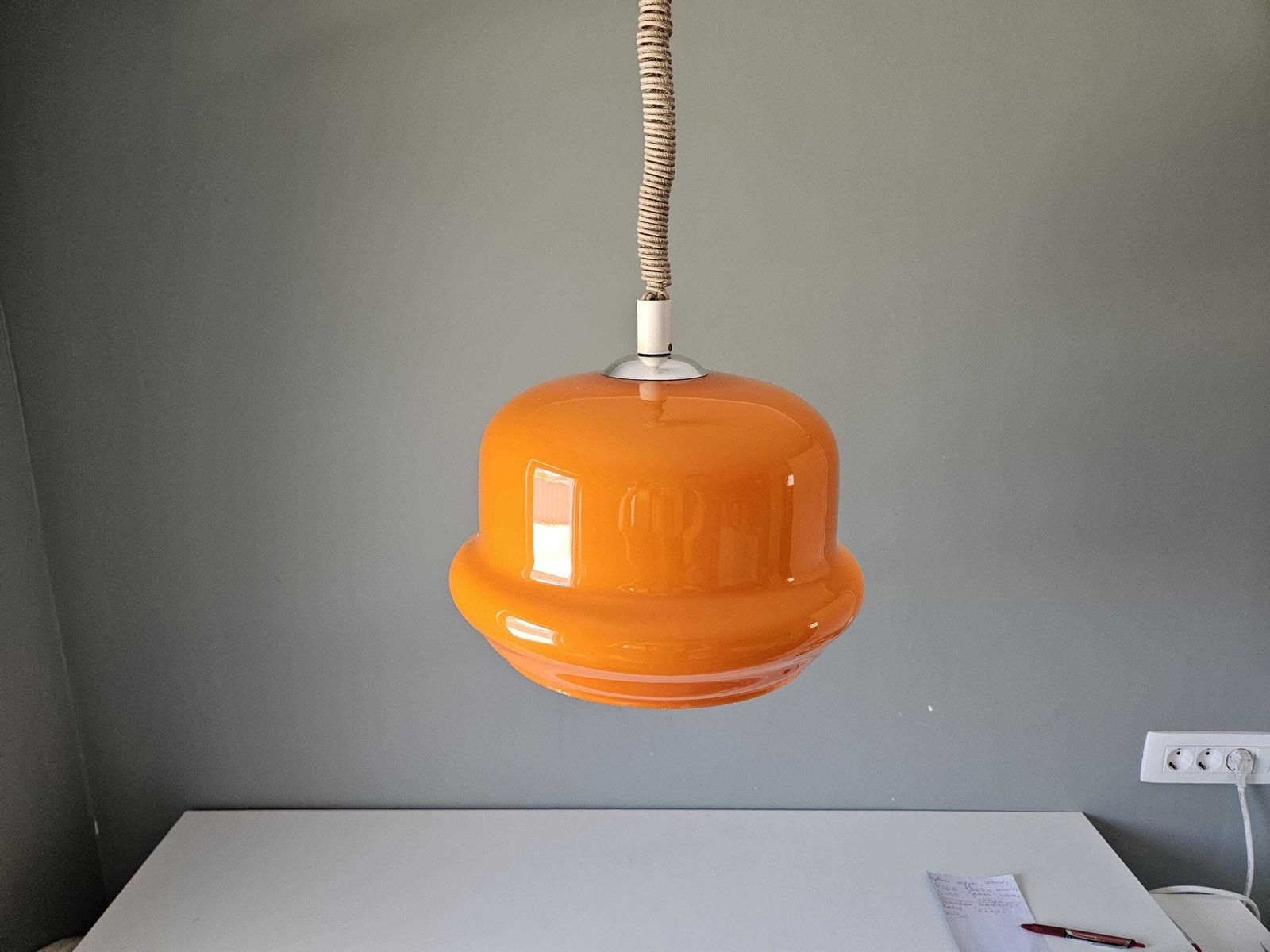 photo buy Vintage oranje opaline glazen hanglamp | jaren 1970 Space Age plafondlamp
