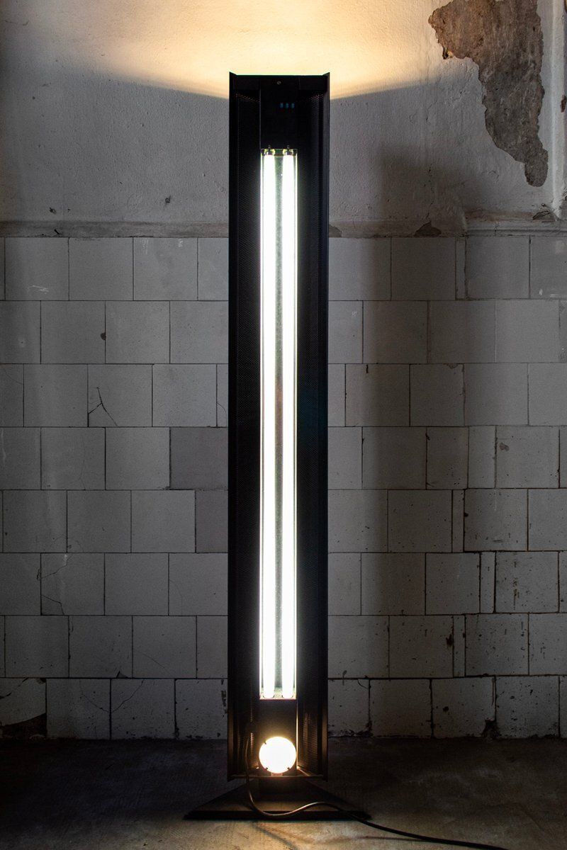 Lampadaire en métal à trois lumières pour Status Italia, années 1990 photo Luminaires