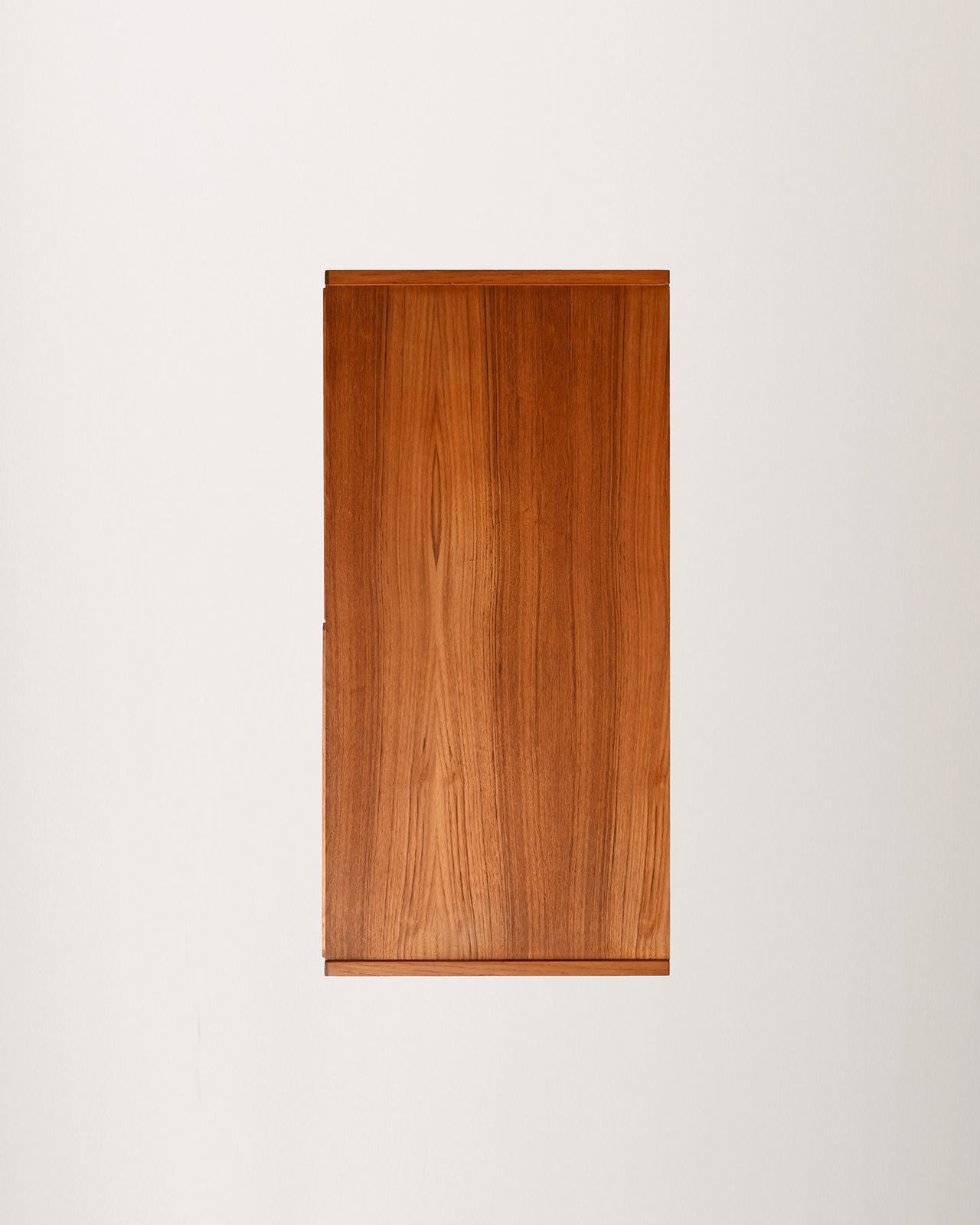 Meubels Scandinavisch teakhouten kastje, ca. jaren 1950/60 photo