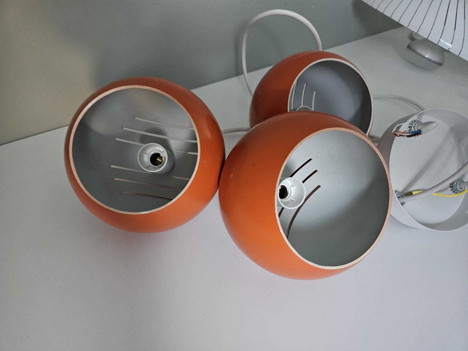 Verlichting Set van 3 oranje cascade hanglampen – Space Age bollampen, jaren 1970 photo