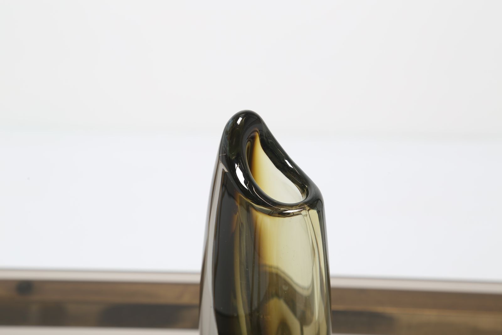 Mid Century Gunnar Nylund “Shark Tooth” Sommerso Glass Vase For Strömbergshyttan, Sweden, 1957 photo Home Decor