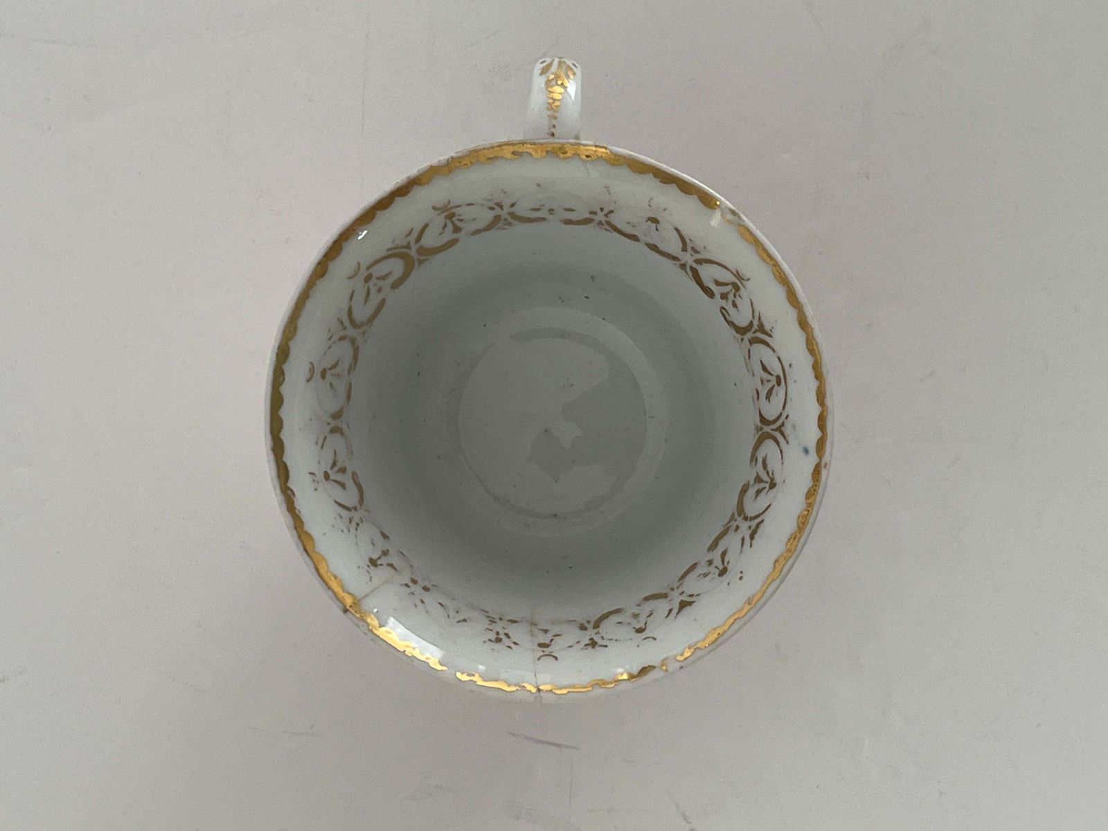 photo furniture Georgians Porseleinen Kopje van Chamberlains Worcester in het Nelson Patroon 240, ca. 1810