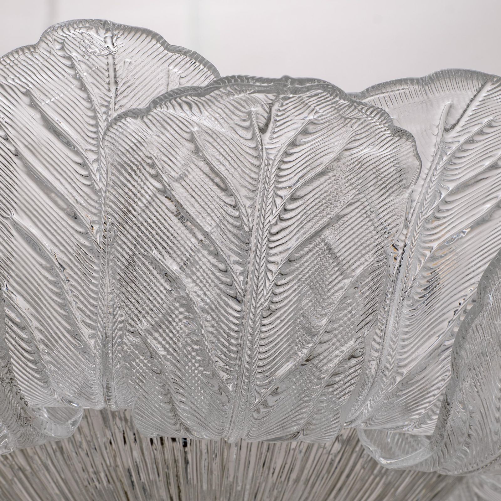 Grote Italiaanse plafondlamp met Murano-glazen bladeren photo buy