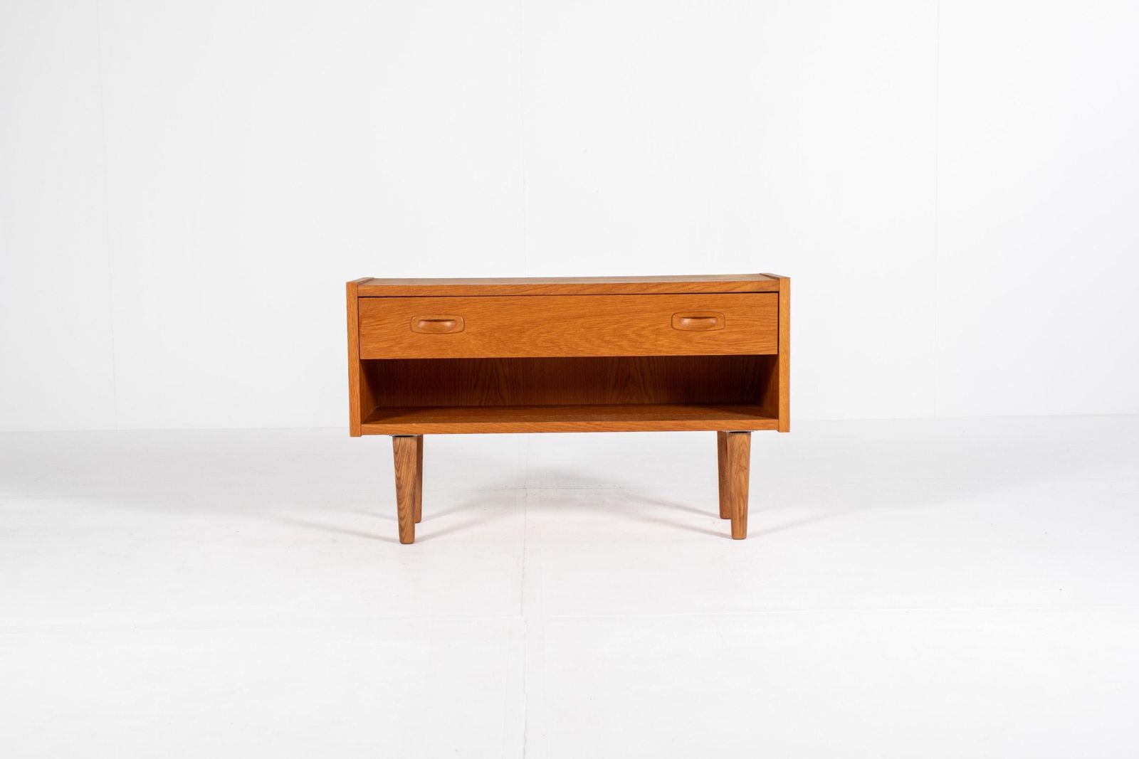 Deens mid-century eiken entree- / gangkastje, jaren 1960