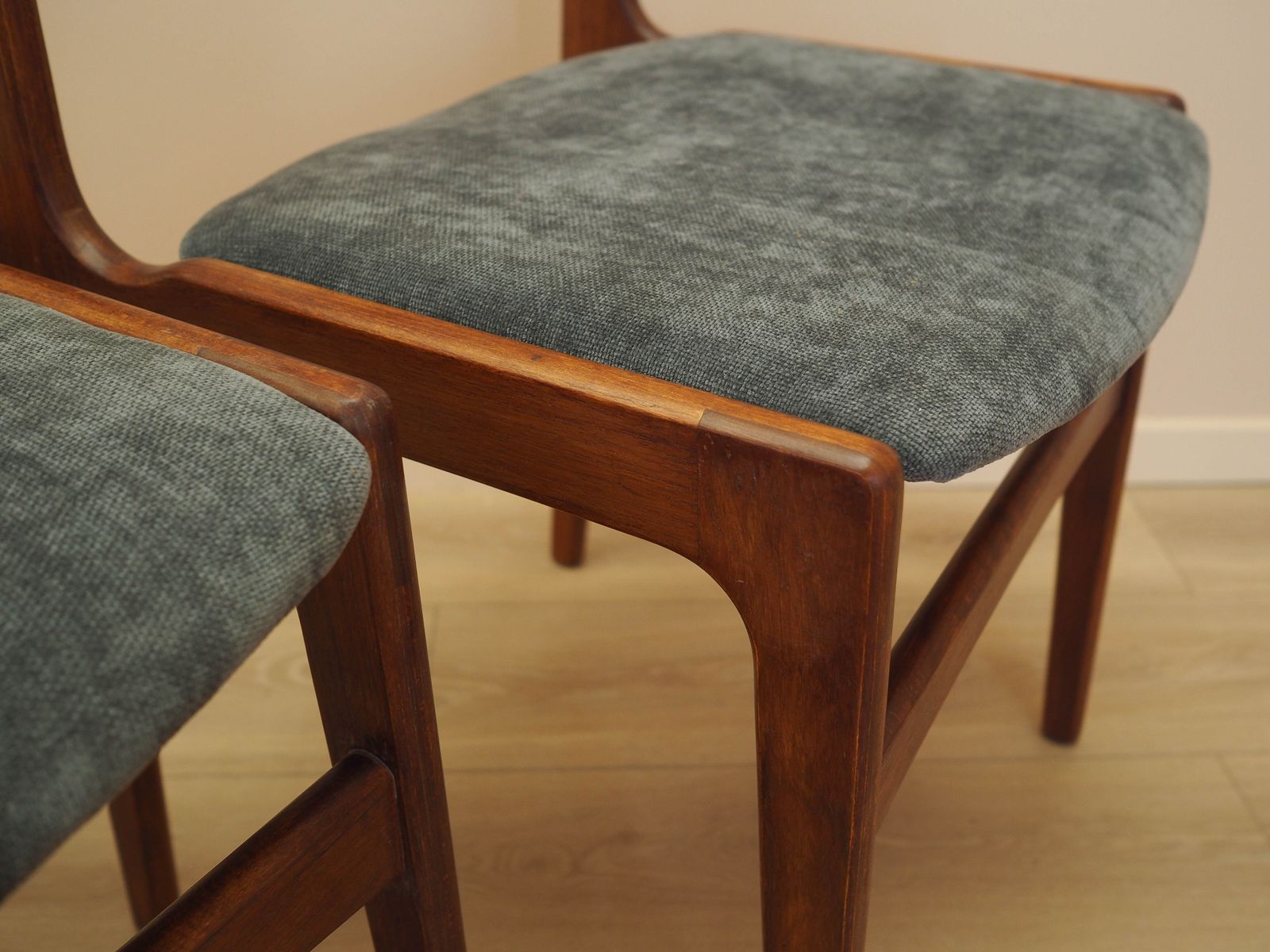 photo vintage Set van vier teakhouten stoelen, Deens design, jaren 1970, gemaakt in Denemarken