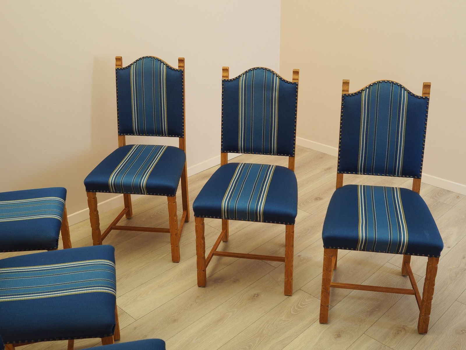 Set van zes eiken stoelen, Deens design, jaren 1960, ontwerper: Henning Kjærnulf photo 1759.0