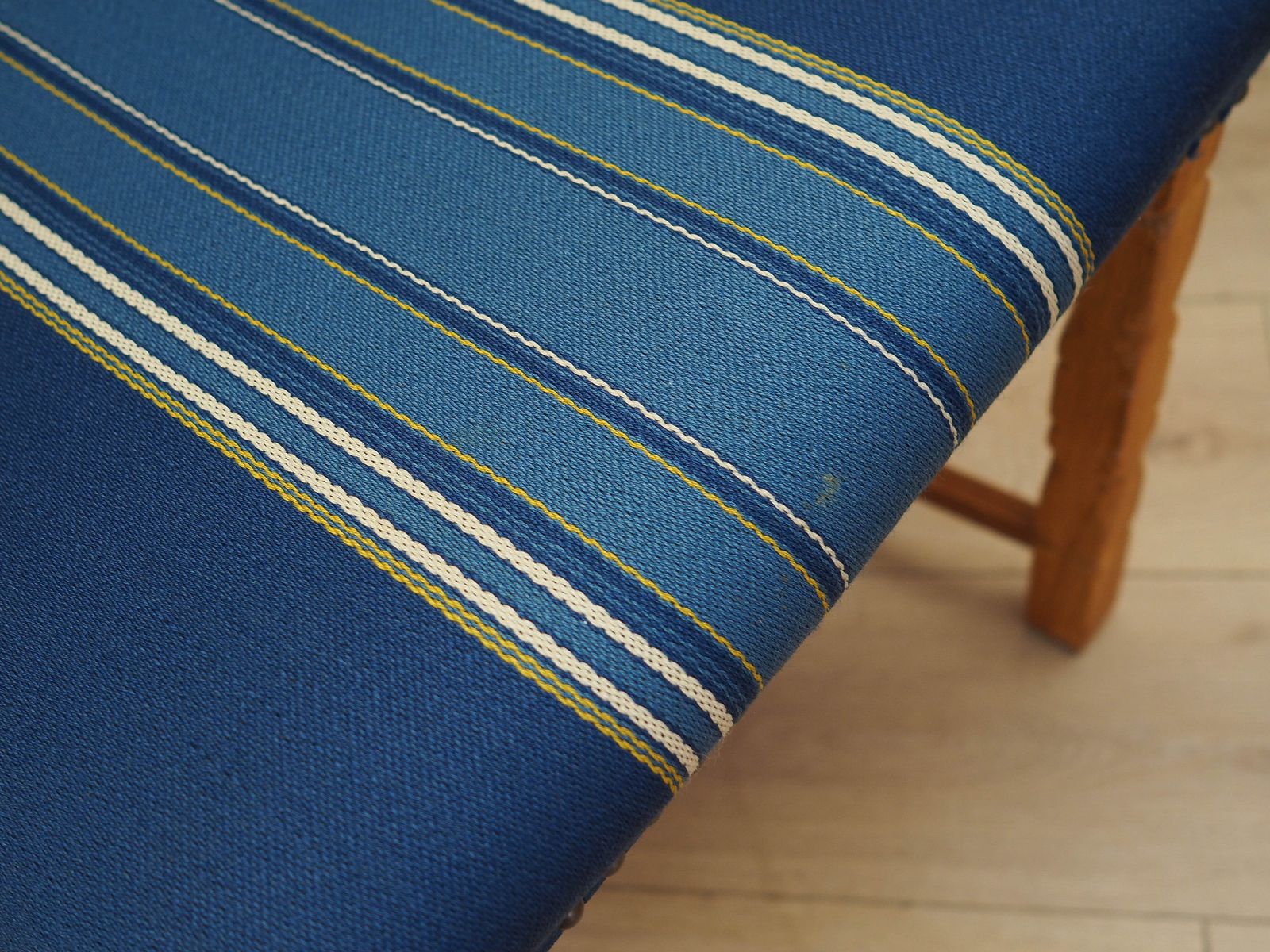 photo furniture Set van zes eiken stoelen, Deens design, jaren 1960, ontwerper: Henning Kjærnulf