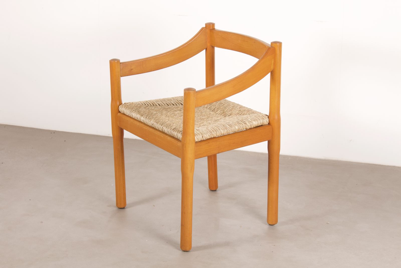 Vintage Carimate stoel in beukenhout door Vico Magistretti voor Cassina, jaren 1960