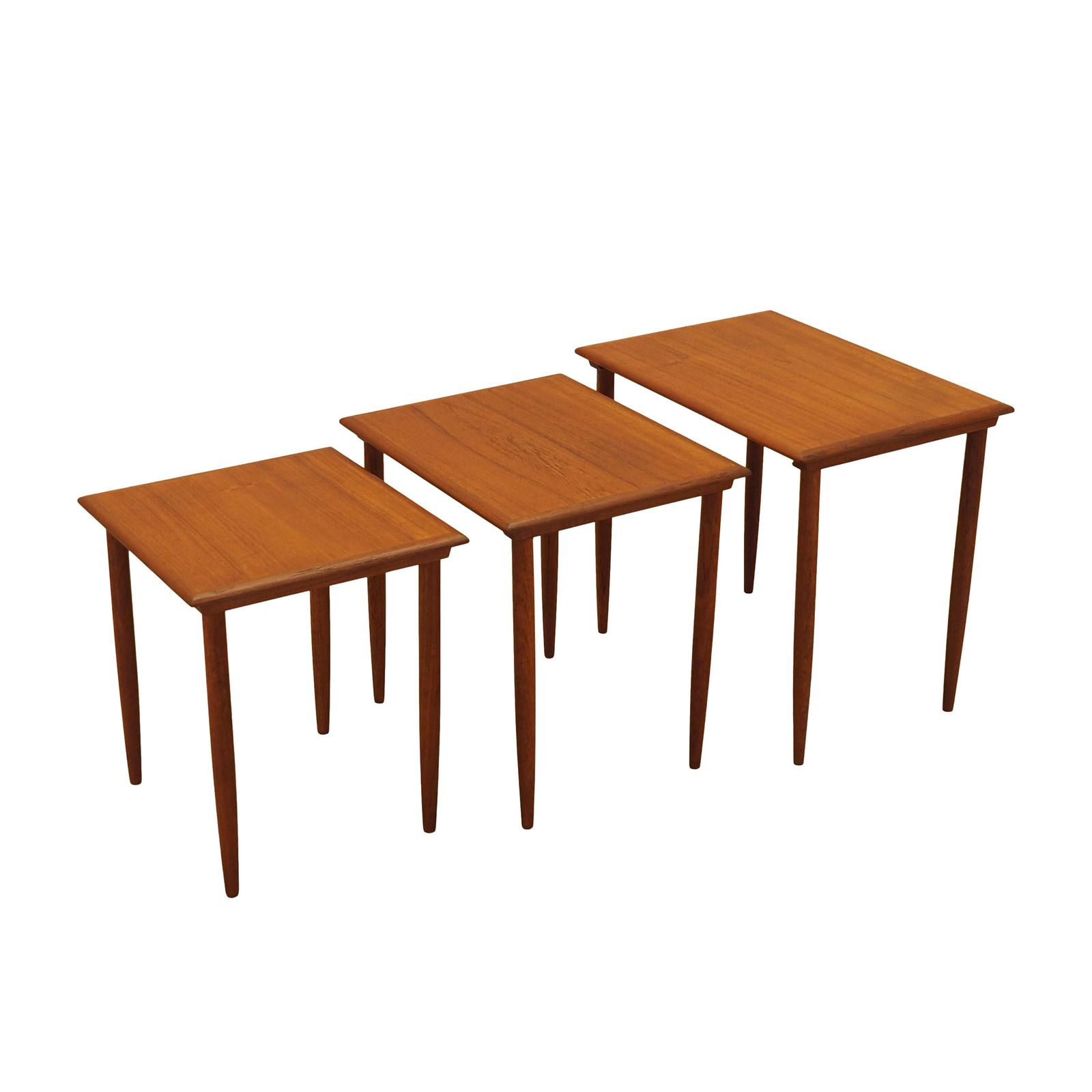 Nesttafels van teakhout, Deens design, jaren 1970, gemaakt in Denemarken.