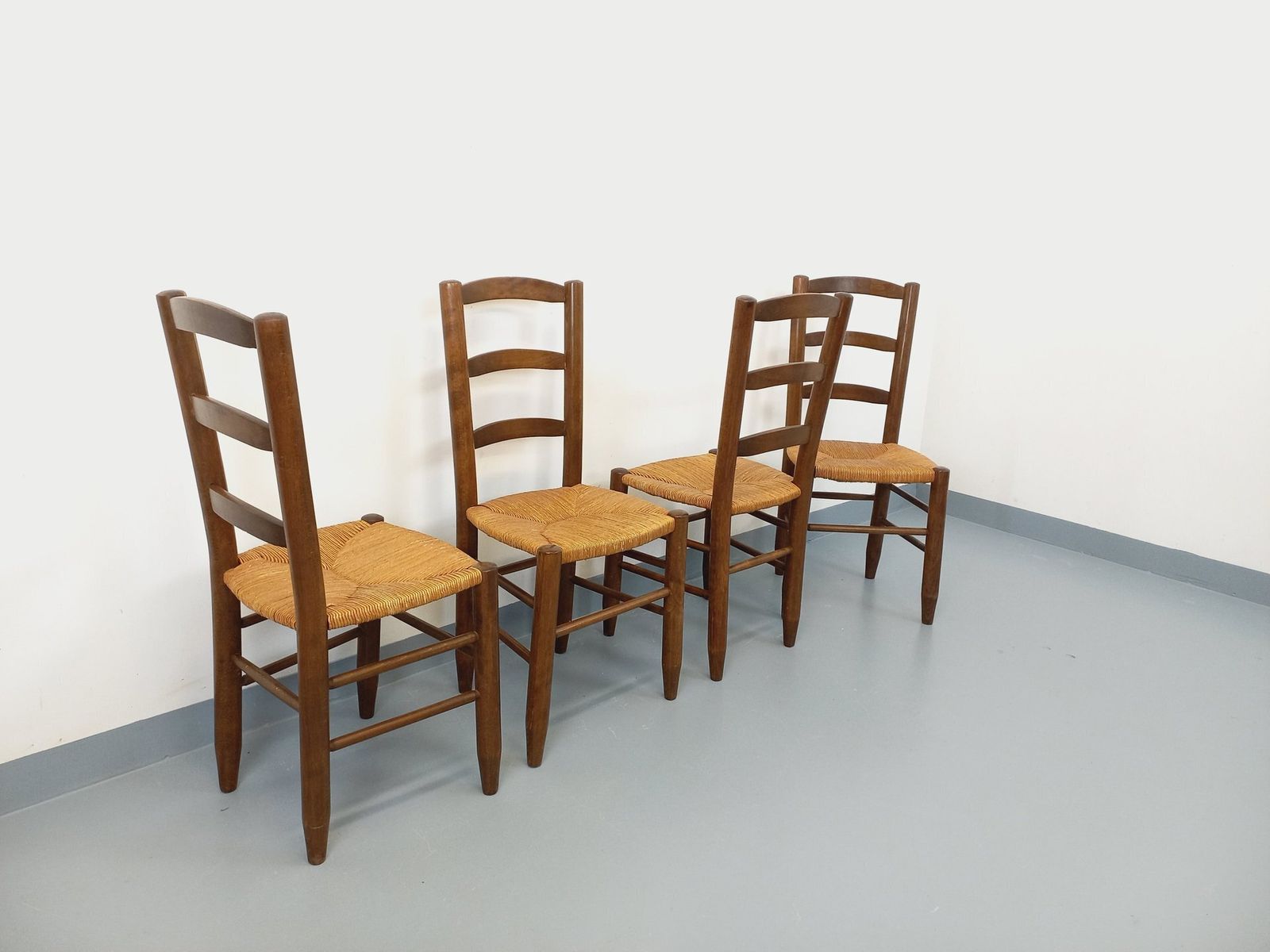 4 Brutalist Chairs Made Of Wood And Straw photo furniture