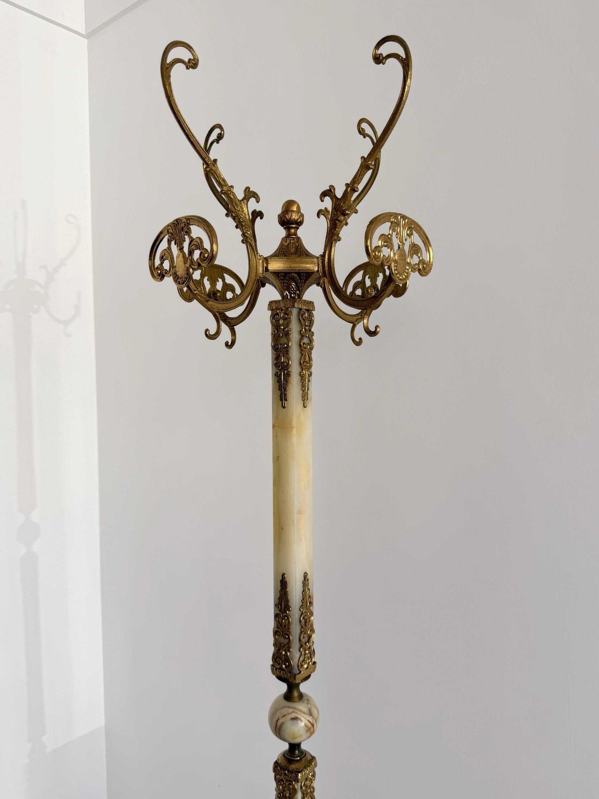 Italian Onyx Marble Coat Rack, Brass Hall Tree, Decorative Hall Stand, Hollywood Regency photo for sale